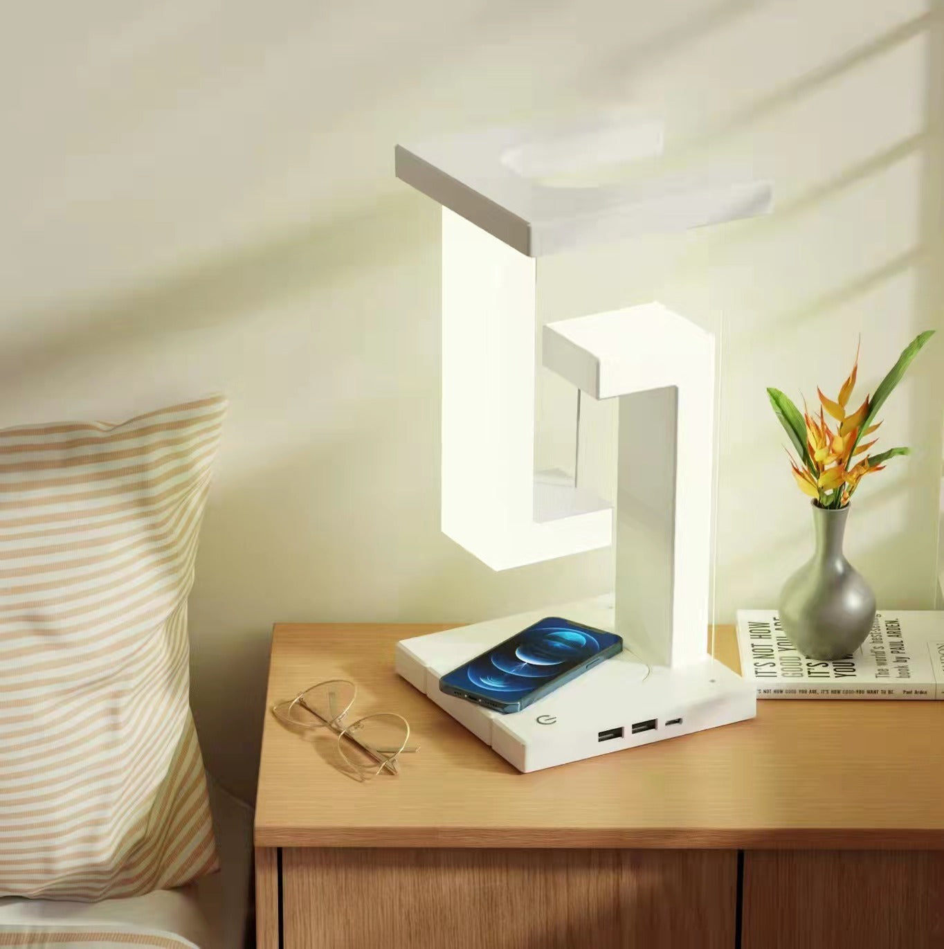 Table Lamp For Smartphone Wireless Charging